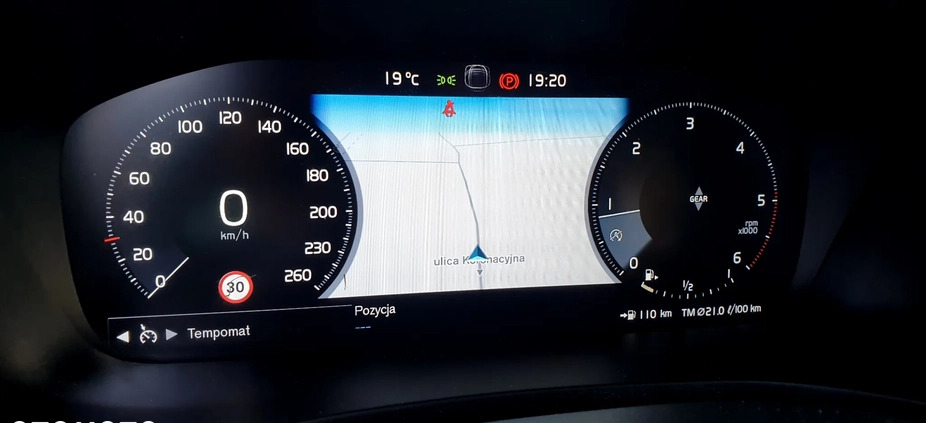 Volvo V60 cena 79900 przebieg: 139000, rok produkcji 2019 z Sulejów małe 596